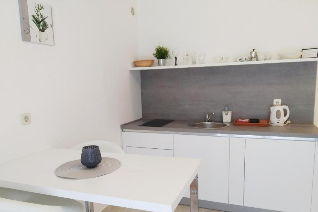 Apartments Vanda روفينج المظهر الخارجي الصورة