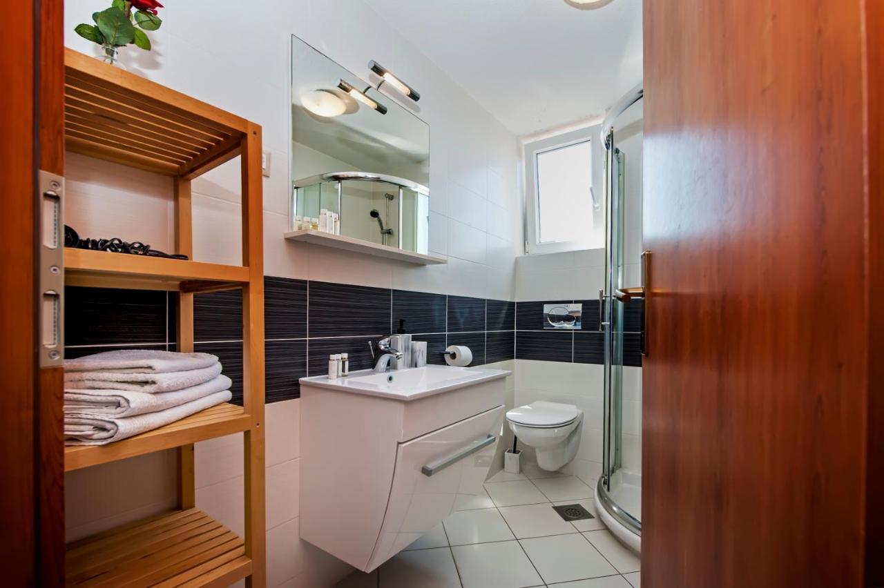 Apartments Vanda روفينج المظهر الخارجي الصورة