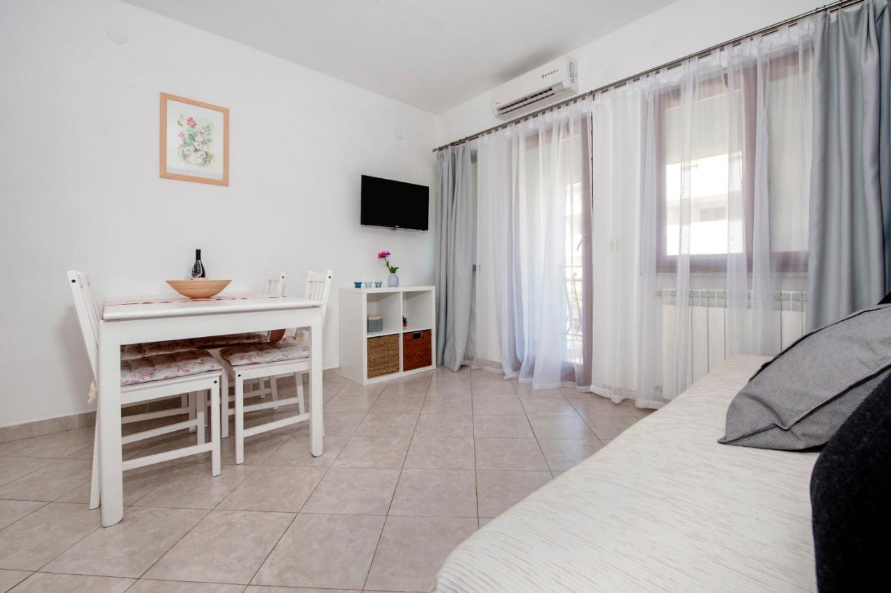 Apartments Vanda روفينج المظهر الخارجي الصورة