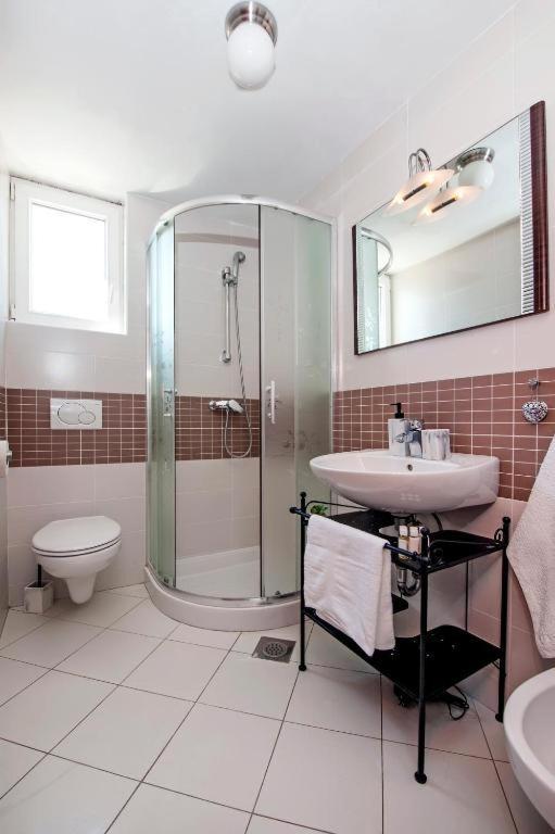 Apartments Vanda روفينج المظهر الخارجي الصورة