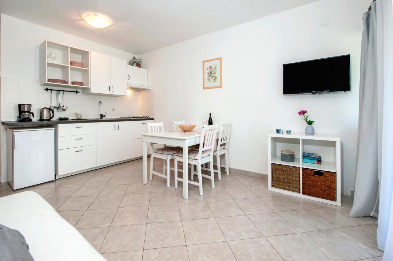 Apartments Vanda روفينج المظهر الخارجي الصورة
