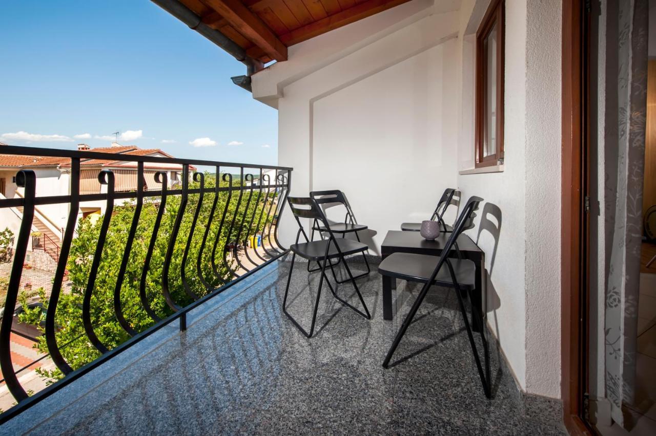 Apartments Vanda روفينج المظهر الخارجي الصورة