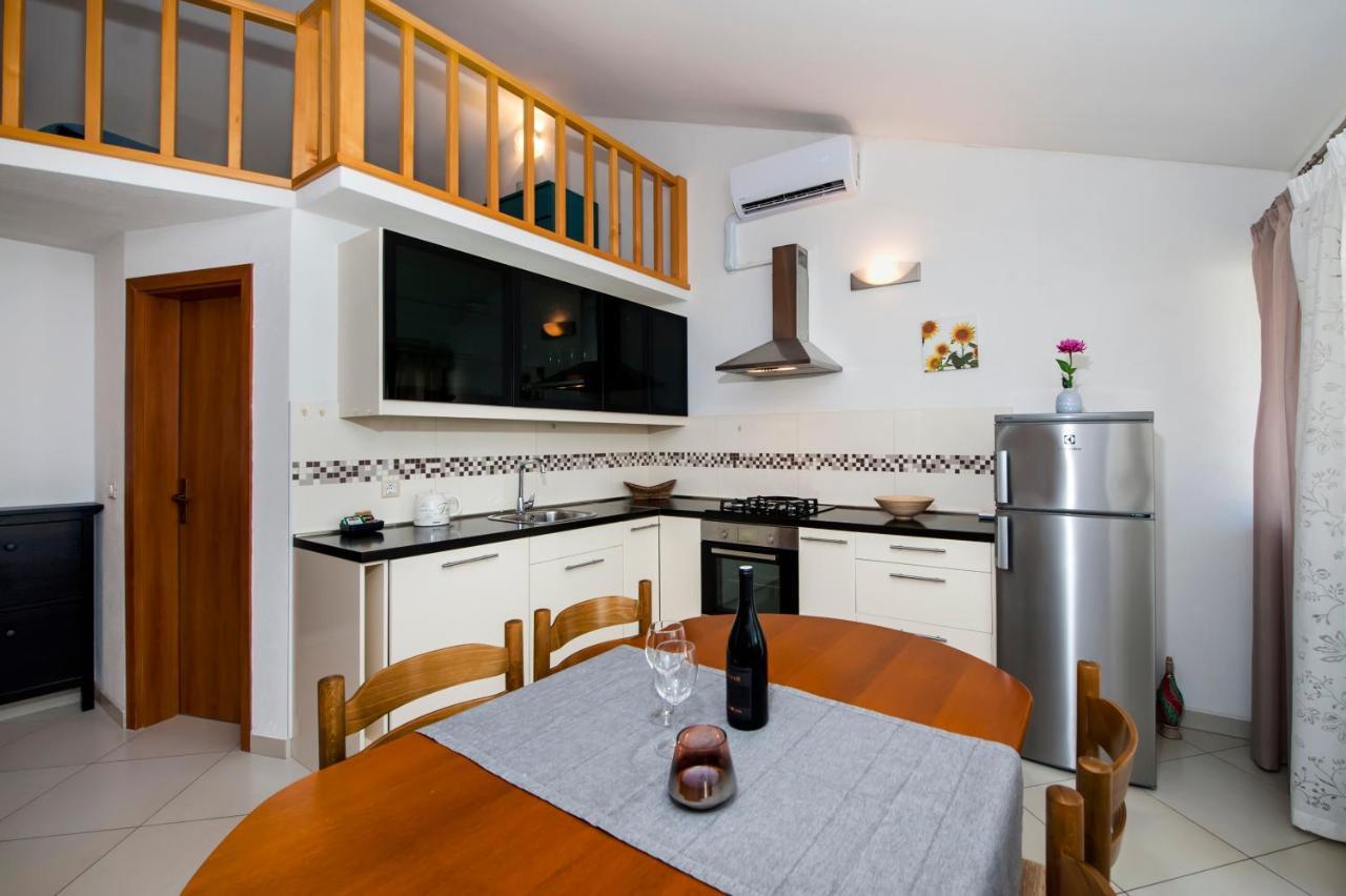 Apartments Vanda روفينج المظهر الخارجي الصورة