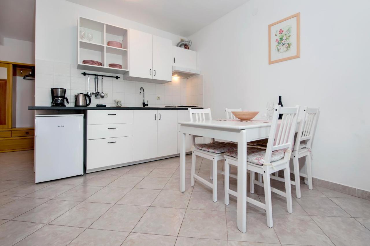 Apartments Vanda روفينج المظهر الخارجي الصورة