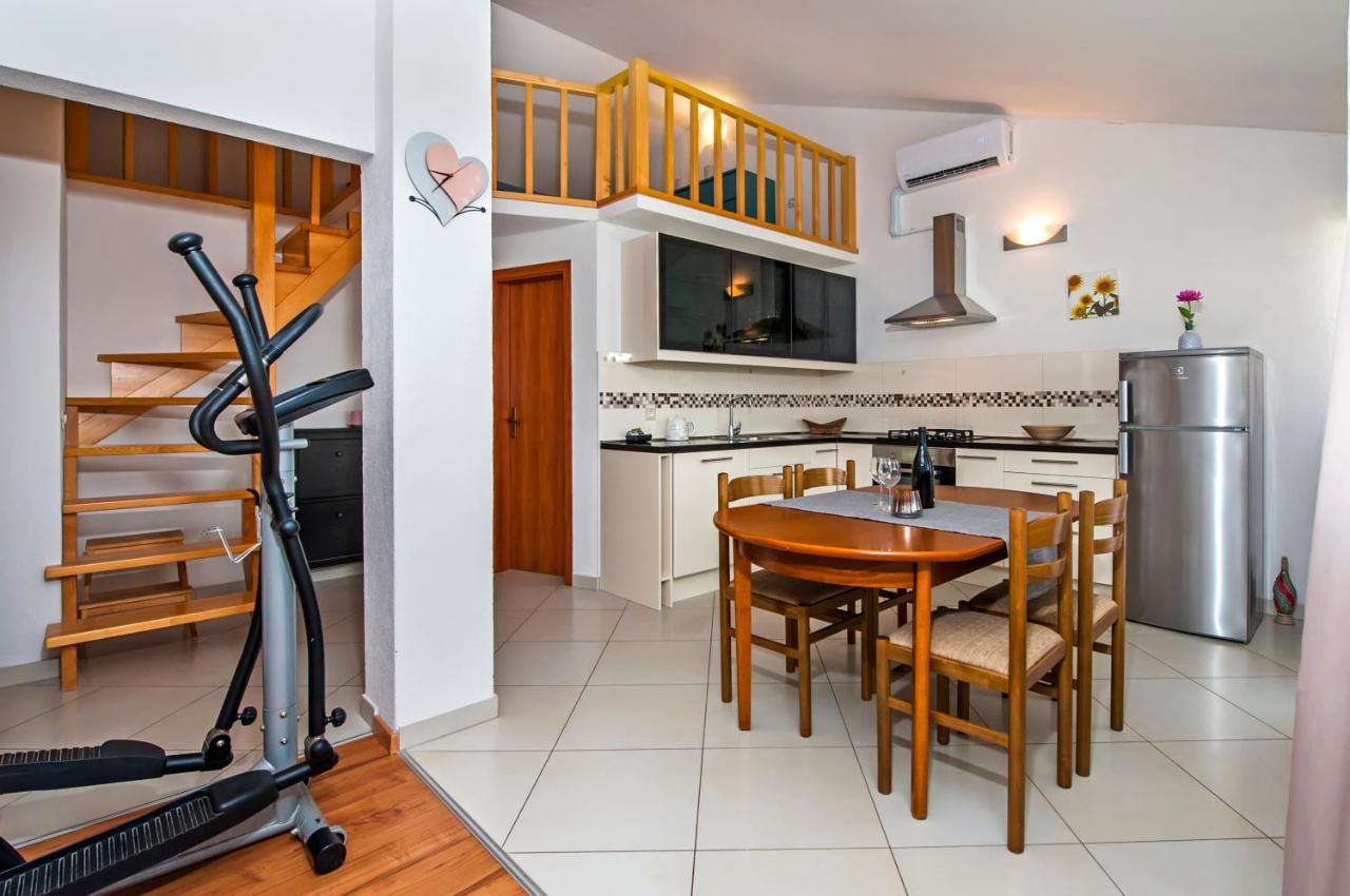 Apartments Vanda روفينج المظهر الخارجي الصورة